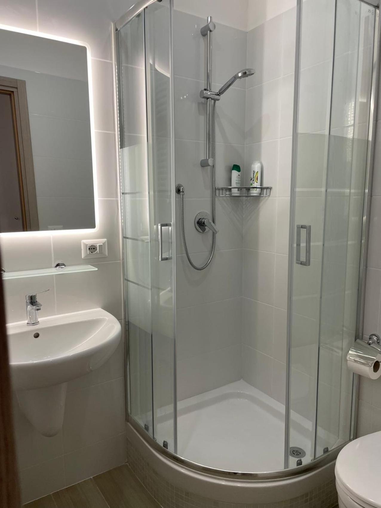B8 Wang Bed & Breakfast Rome Bagian luar foto